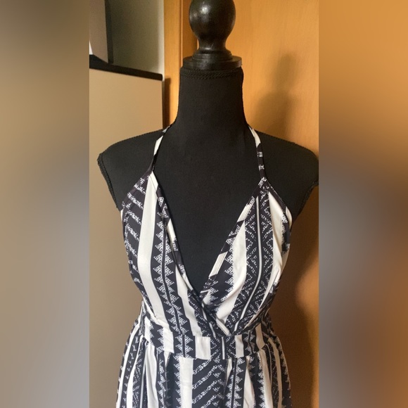 Summer halter, backless double slit dress( NWOT) - Picture 5 of 7